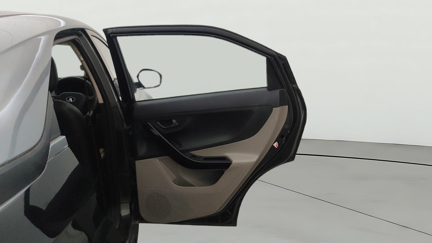 2019 Tata NEXON KRAZ PLUS AMT PETROL, CNG, Automatic, 94,993 km, RHS Rear Door