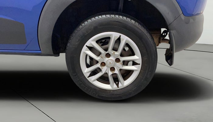 2021 Renault TRIBER RXT, Petrol, Manual, 28,491 km, Left Rear Wheel