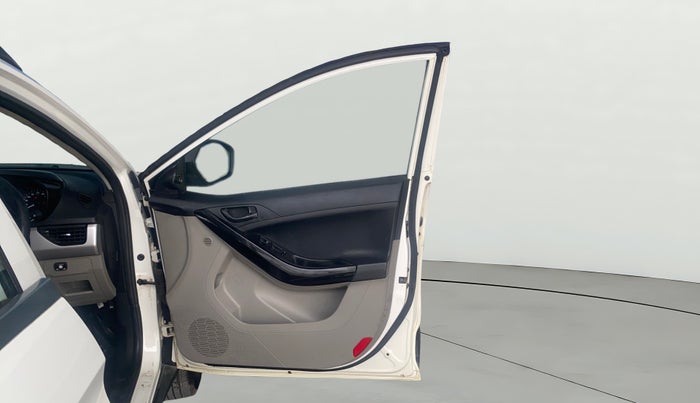 2019 Tata NEXON XM PETROL, CNG, Manual, 51,195 km, RHS Front Door