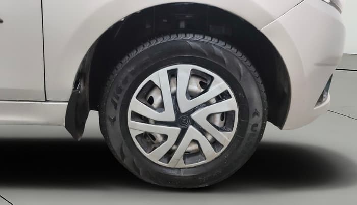 2016 Tata Tiago XE PETROL, CNG, Manual, 1,03,129 km, Right Front Wheel