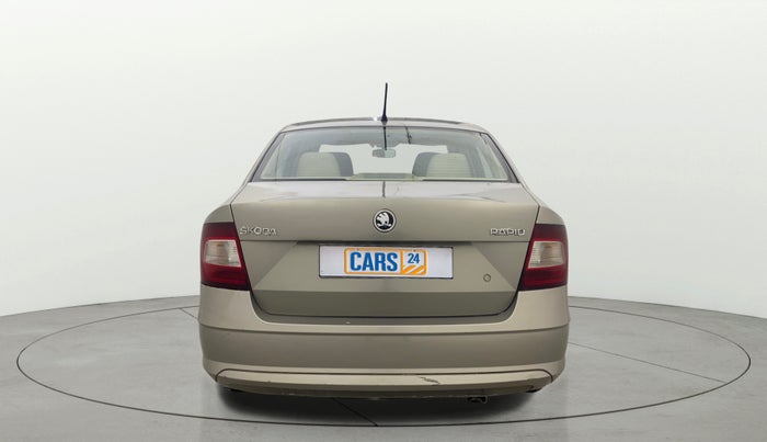 2017 Skoda Rapid 1.6 MPI ACTIVE, Petrol, Manual, 67,939 km, Back/Rear