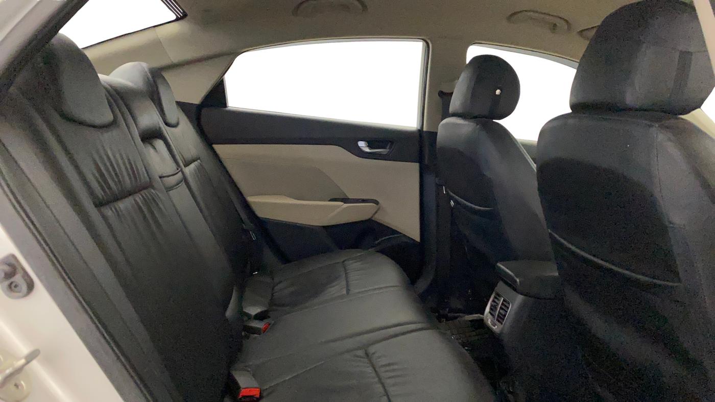 2018 Hyundai Verna 1.6 VTVT SX, Petrol, Manual, 78,109 km, Right Side Rear Door Cabin