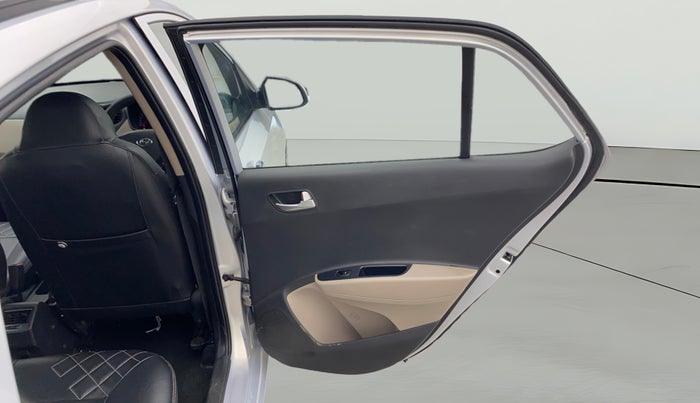 2016 Hyundai Grand i10 ASTA (O) AT 1.2 KAPPA VTVT, Petrol, Automatic, 50,366 km, RHS Rear Door