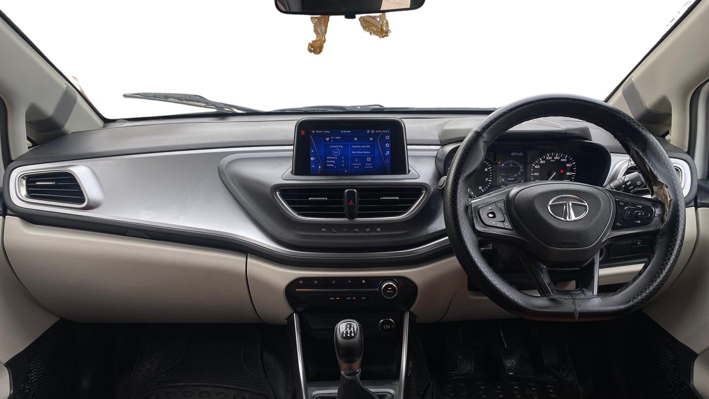 2022 Tata ALTROZ XZ PETROL, Petrol, Manual, 67,032 km, Dashboard