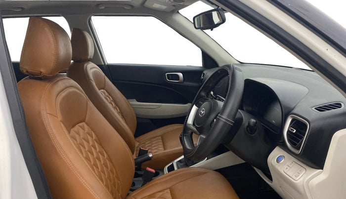 2023 Hyundai VENUE SX 1.0 (O) TURBO IMT, Petrol, Manual, 75,327 km, Right Side Front Door Cabin