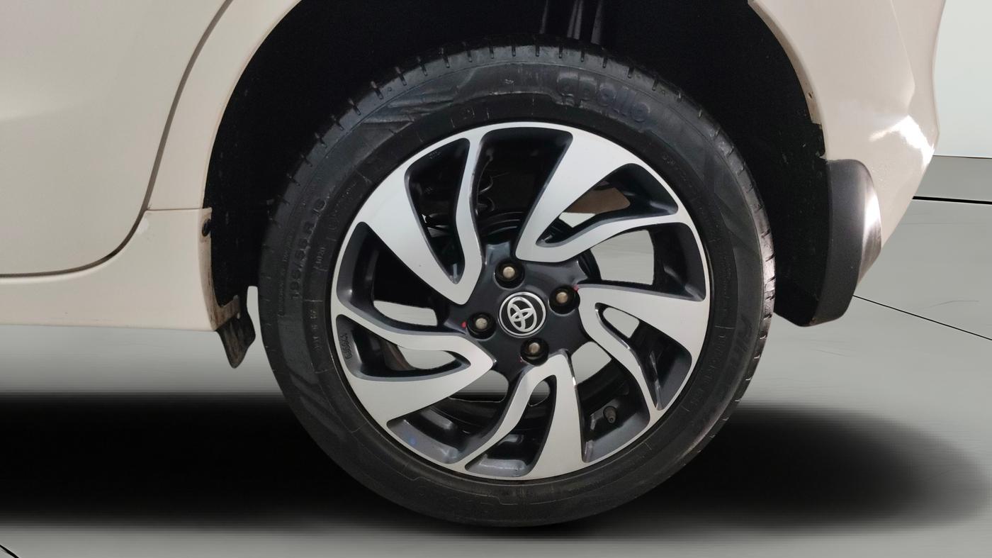 2020 Toyota Glanza V, Petrol, Manual, 56,794 km, Left Rear Wheel