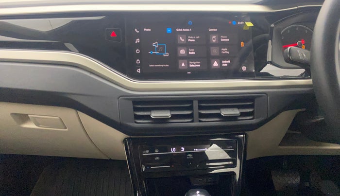 2024 Volkswagen VIRTUS HIGHLINE TSI 1.0 AT, Petrol, Automatic, 15,985 km, Air Conditioner