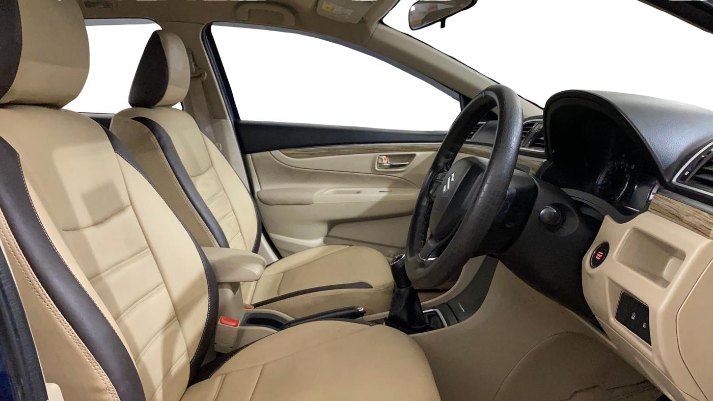 2021 Maruti Ciaz ZETA 1.5 SHVS MT PETROL, Petrol, Manual, 15,981 km, Right Side Front Door Cabin