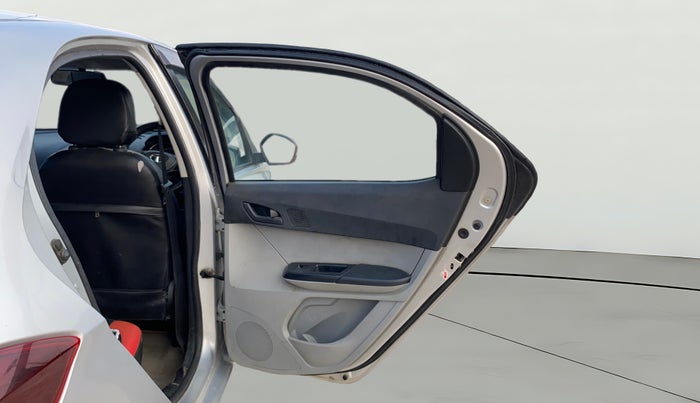 2020 Tata Tiago XZ PETROL, Petrol, Manual, 1,38,921 km, RHS Rear Door