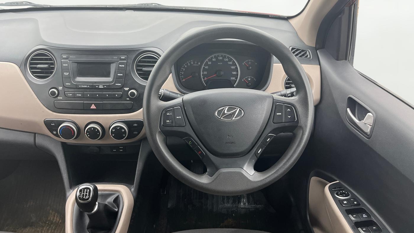 2016 Hyundai Grand i10 SPORTZ 1.2 KAPPA VTVT, Petrol, Manual, 38,332 km, Steering Wheel Close Up