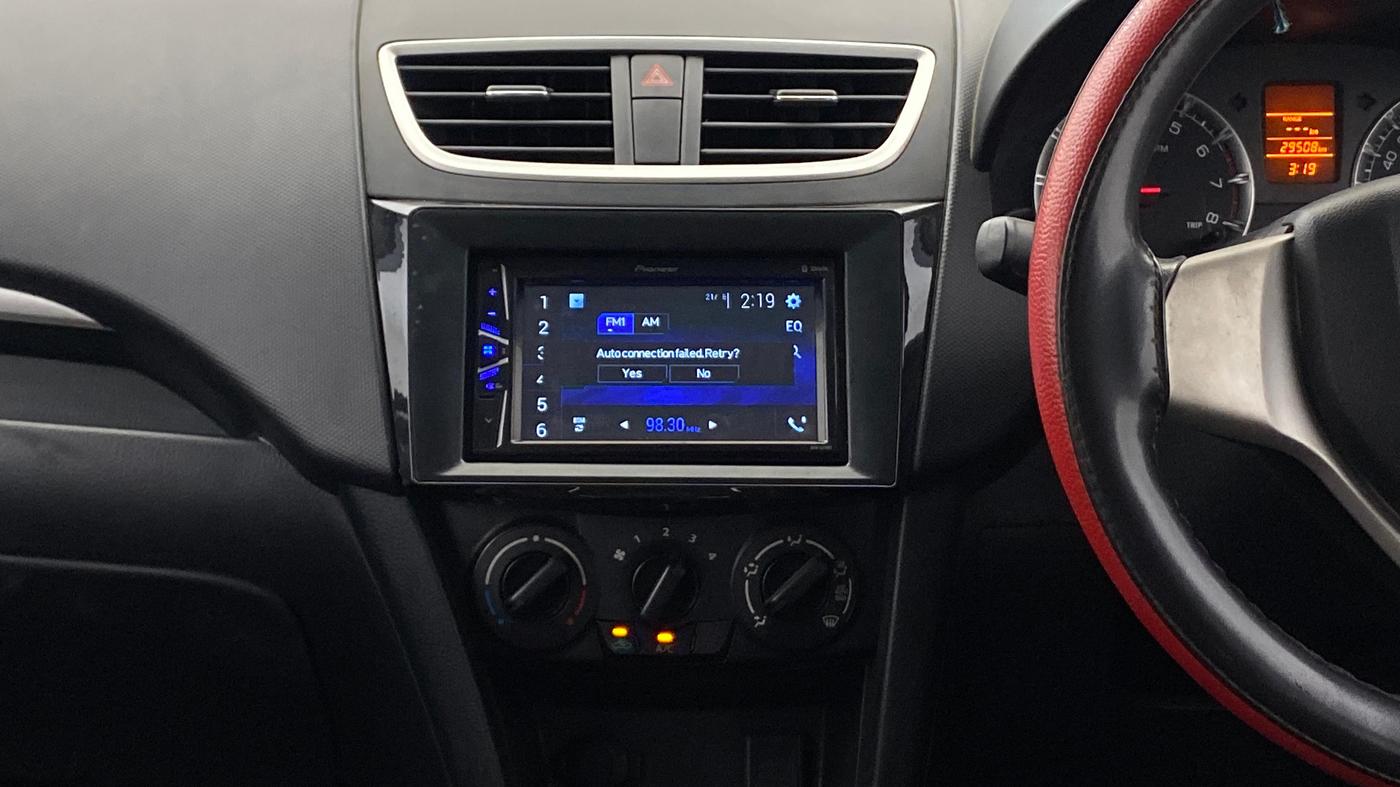 2017 Maruti Swift VXI, Petrol, Manual, 29,558 km, Air Conditioner