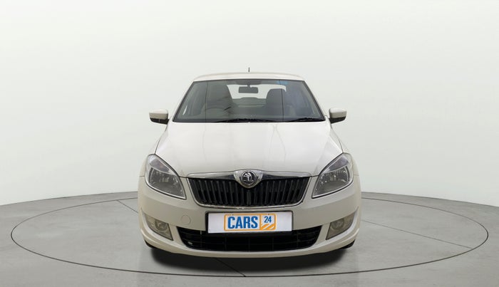 2014 Skoda Rapid AMBITION 1.6 MPI MT PLUS, Petrol, Manual, 45,837 km, Front