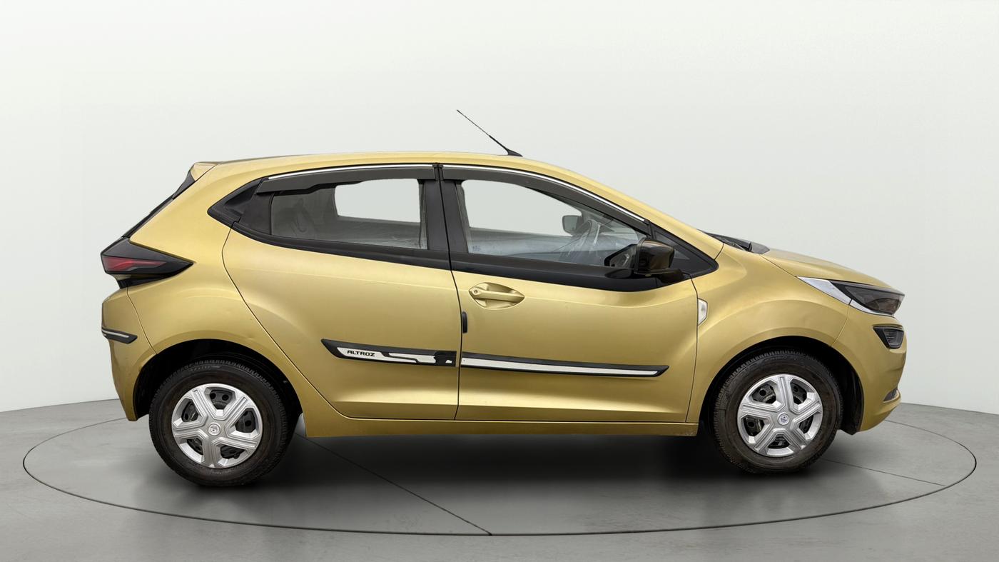 2020 Tata ALTROZ XE PETROL, Petrol, Manual, 25,402 km, Right Side View