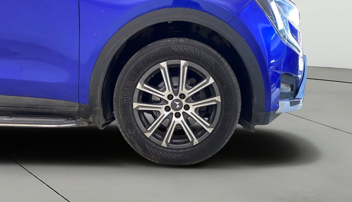 2022 Mahindra XUV700 AX 7 LUXURY D MT 7 STR, Diesel, Manual, 58,100 km, Right Front Wheel