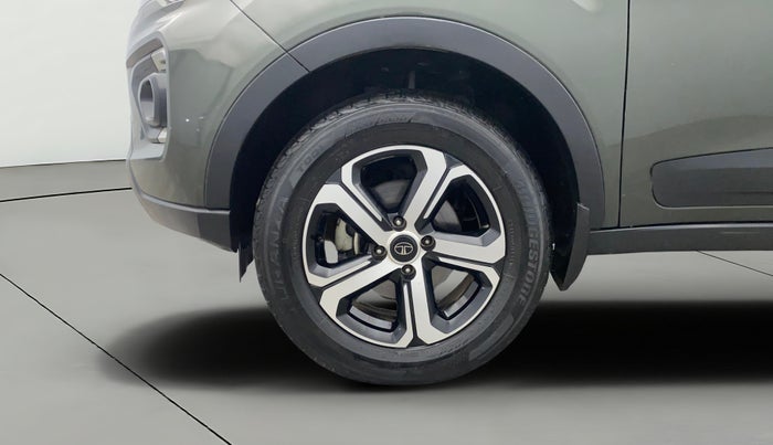 2021 Tata NEXON XZ PLUS DIESEL SUNROOF, Diesel, Manual, 54,141 km, Left Front Wheel