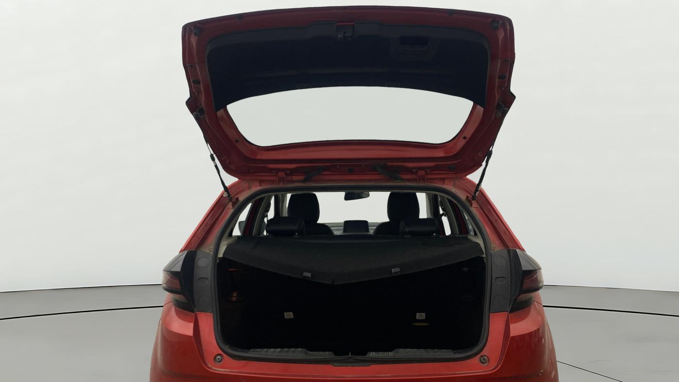 2023 Tata ALTROZ XZA PLUS, Petrol, Automatic, 9,023 km, Boot Door Open