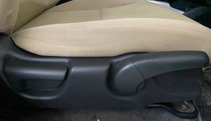2016 Honda Jazz 1.2L I-VTEC V AT, Petrol, Automatic, 50,458 km, Driver Side Adjustment Panel