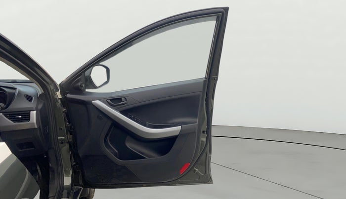 2020 Tata NEXON XM PETROL, Petrol, Manual, 27,258 km, RHS Front Door