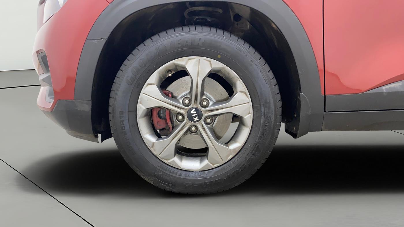 2020 KIA SELTOS HTK PLUS 1.5, Petrol, Manual, 92,058 km, Left Front Wheel