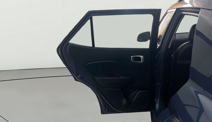 2021 Hyundai VENUE SX 1.5 CRDI, Diesel, Manual, 1,15,100 km, LHS Rear Door