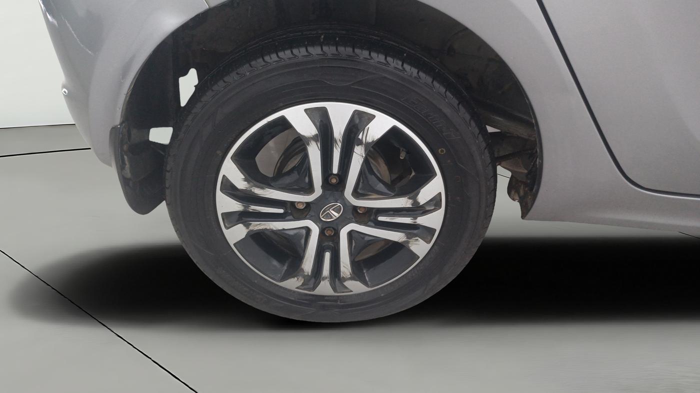 2018 Tata Tiago XZA PETROL, Petrol, Automatic, 45,507 km, Right Rear Wheel
