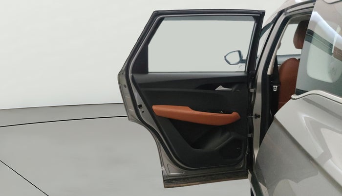 2021 MG HECTOR PLUS SHARP 1.5 PETROL TURBO HYBRID MT 6-STR, Petrol, Manual, 60,329 km, LHS Rear Door