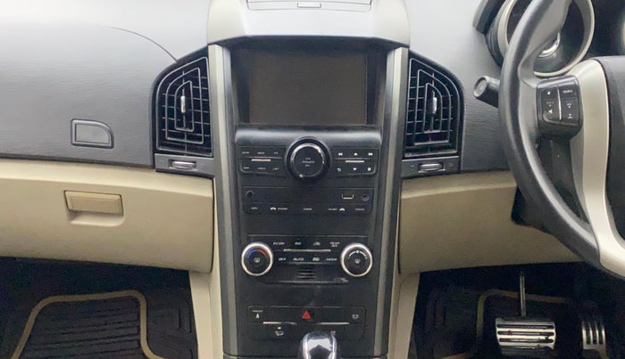 2016 Mahindra XUV500 W10 AT, Diesel, Automatic, 82,399 km, Air Conditioner