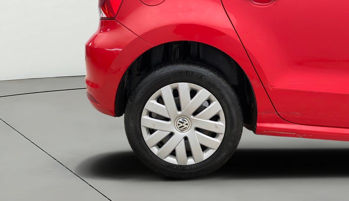 2016 Volkswagen Polo COMFORTLINE 1.2L, Petrol, Manual, 62,303 km, Right Rear Wheel