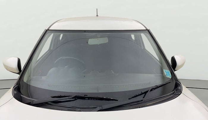 2018 Maruti Swift ZDI, Diesel, Manual, 81,478 km, Front Windshield