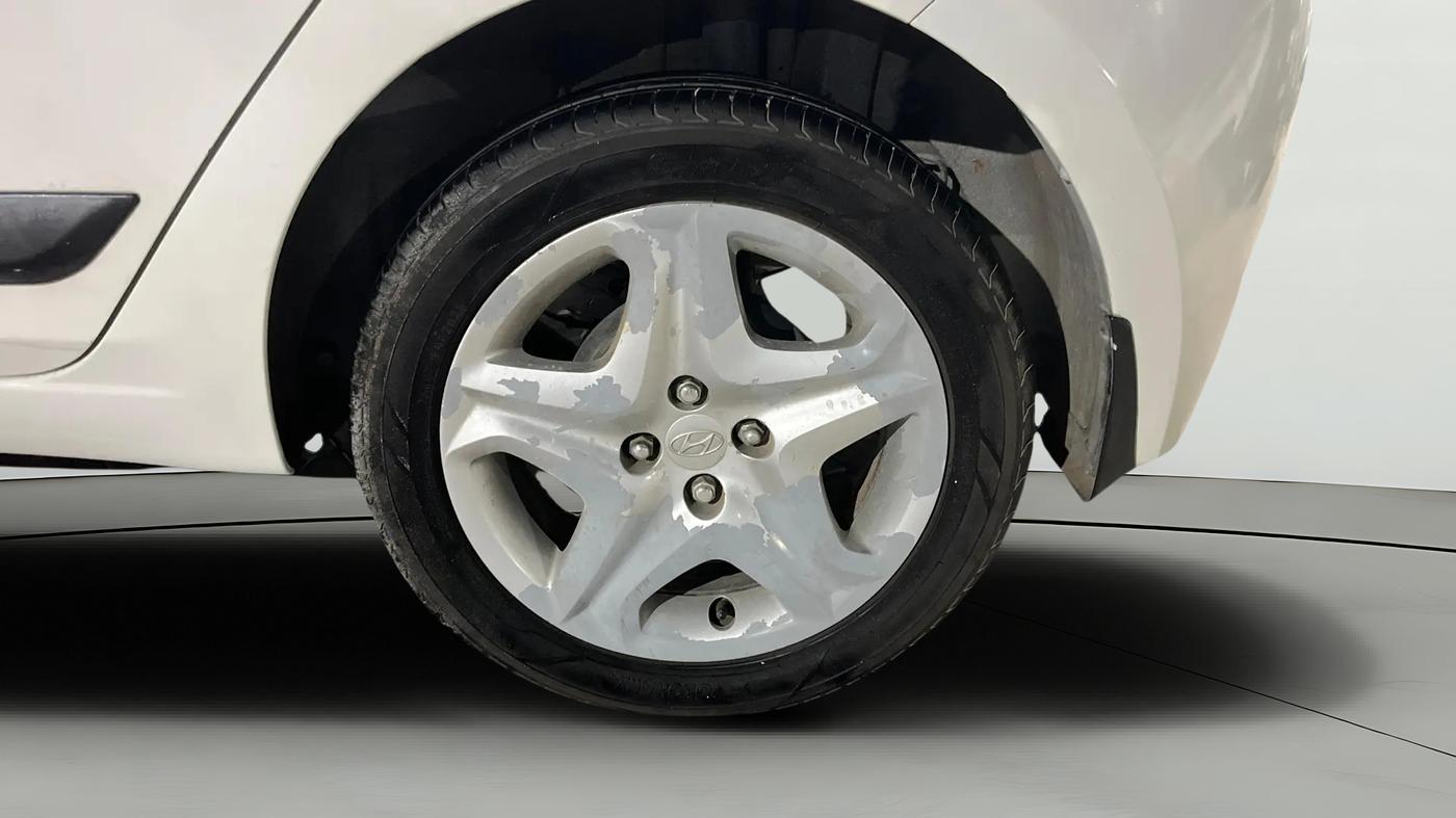 2017 Hyundai Elite i20 ASTA 1.2, Petrol, Manual, 99,594 km, Left Rear Wheel