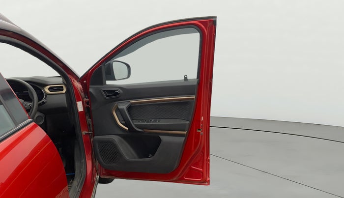 2022 Renault Kiger RXT (O) MT, Petrol, Manual, 37,448 km, RHS Front Door