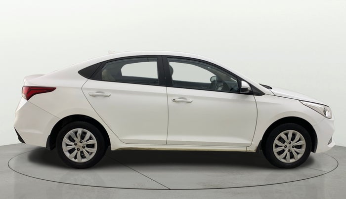 2018 Hyundai Verna 1.4 E PETROL, Petrol, Manual, 87,409 km, Right Side View