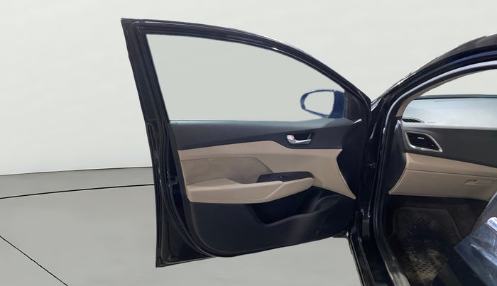 2019 Hyundai Verna 1.6 VTVT SX + AT, Petrol, Automatic, 77,010 km, LHS Front Door