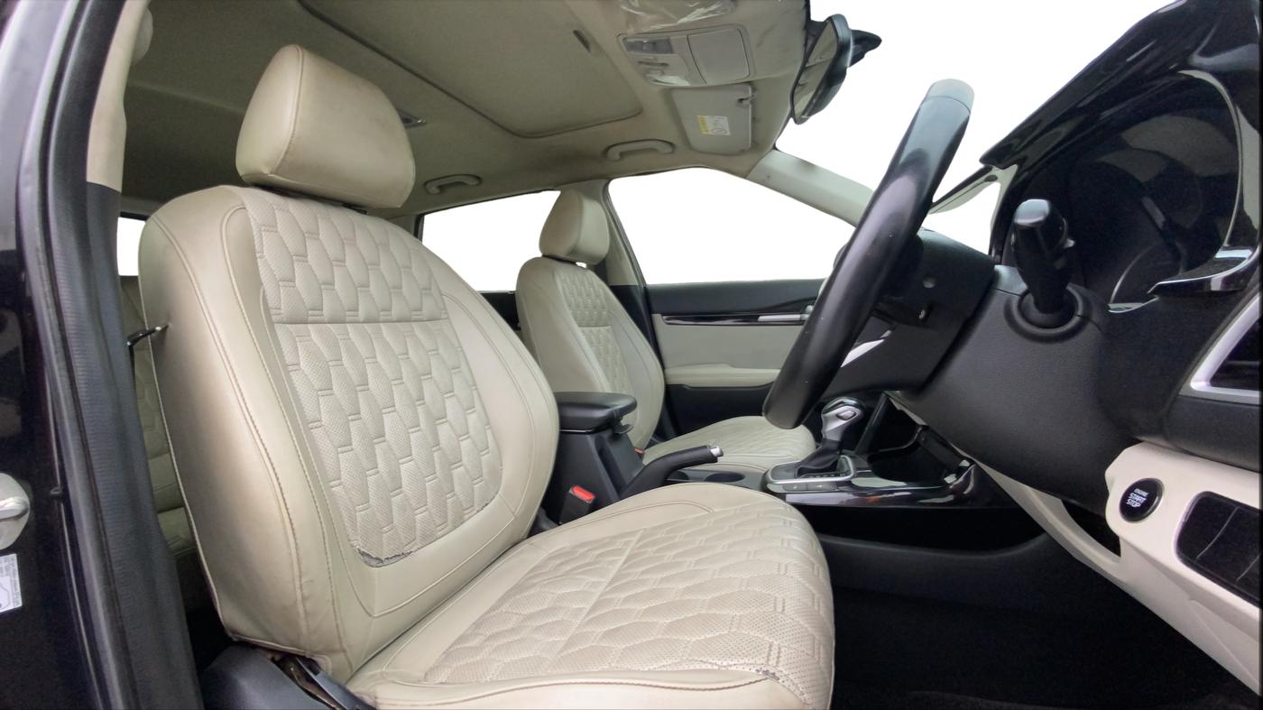 2020 KIA SELTOS HTX PLUS AT1.5 DIESEL, Diesel, Automatic, 1,31,310 km, Right Side Front Door Cabin