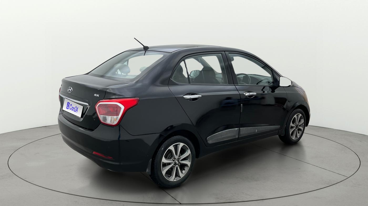 2015 Hyundai Xcent SX 1.2, Petrol, Manual, 1,18,950 km, Right Back Diagonal