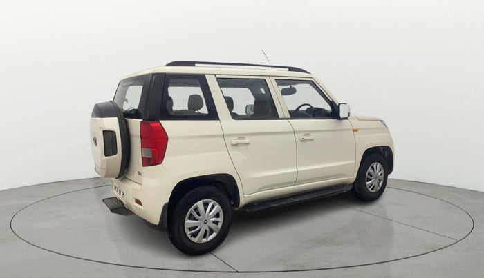 2017 Mahindra TUV300 T6 PLUS, Diesel, Manual, 30,609 km, Right Back Diagonal