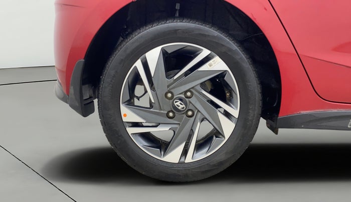 2023 Hyundai NEW I20 ASTA (O) 1.2 IVT, Petrol, Automatic, 33,772 km, Right Rear Wheel