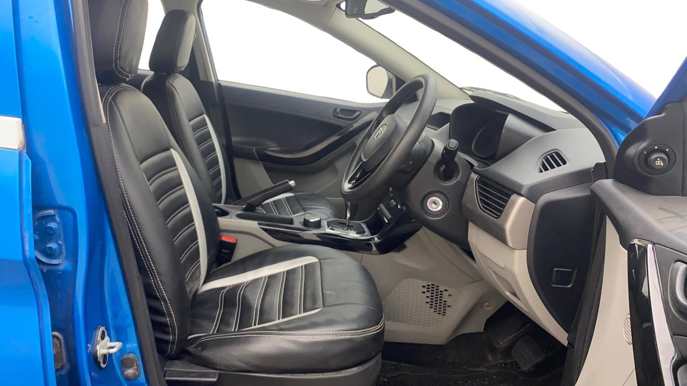 2019 Tata NEXON XMA PETROL, Petrol, Automatic, 48,338 km, Right Side Front Door Cabin