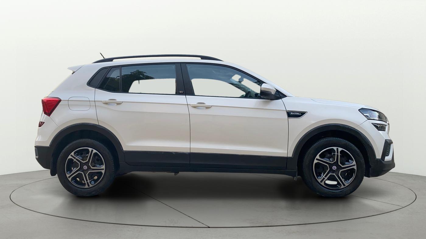 2023 Skoda KUSHAQ Active plus 1.0 TSI , Petrol, Manual, 56,207 km, Right Side View