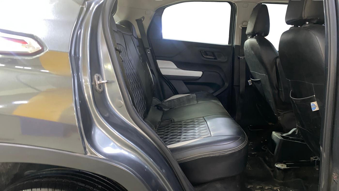 2023 Tata PUNCH ACCOMPLISHED DAZZLE SUNROOF CNG MT, CNG, Manual, 92,545 km, Right Side Rear Door Cabin