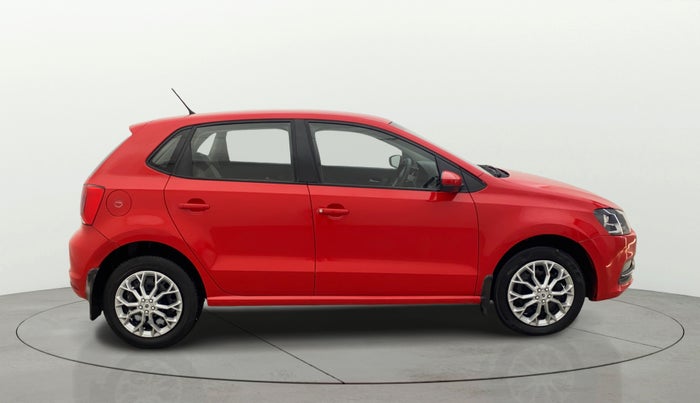 2016 Volkswagen Polo COMFORTLINE 1.2L, Petrol, Manual, 36,599 km, Right Side View