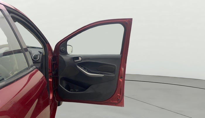 2015 Ford New Figo TREND 1.5L DIESEL, Diesel, Manual, 1,33,962 km, RHS Front Door