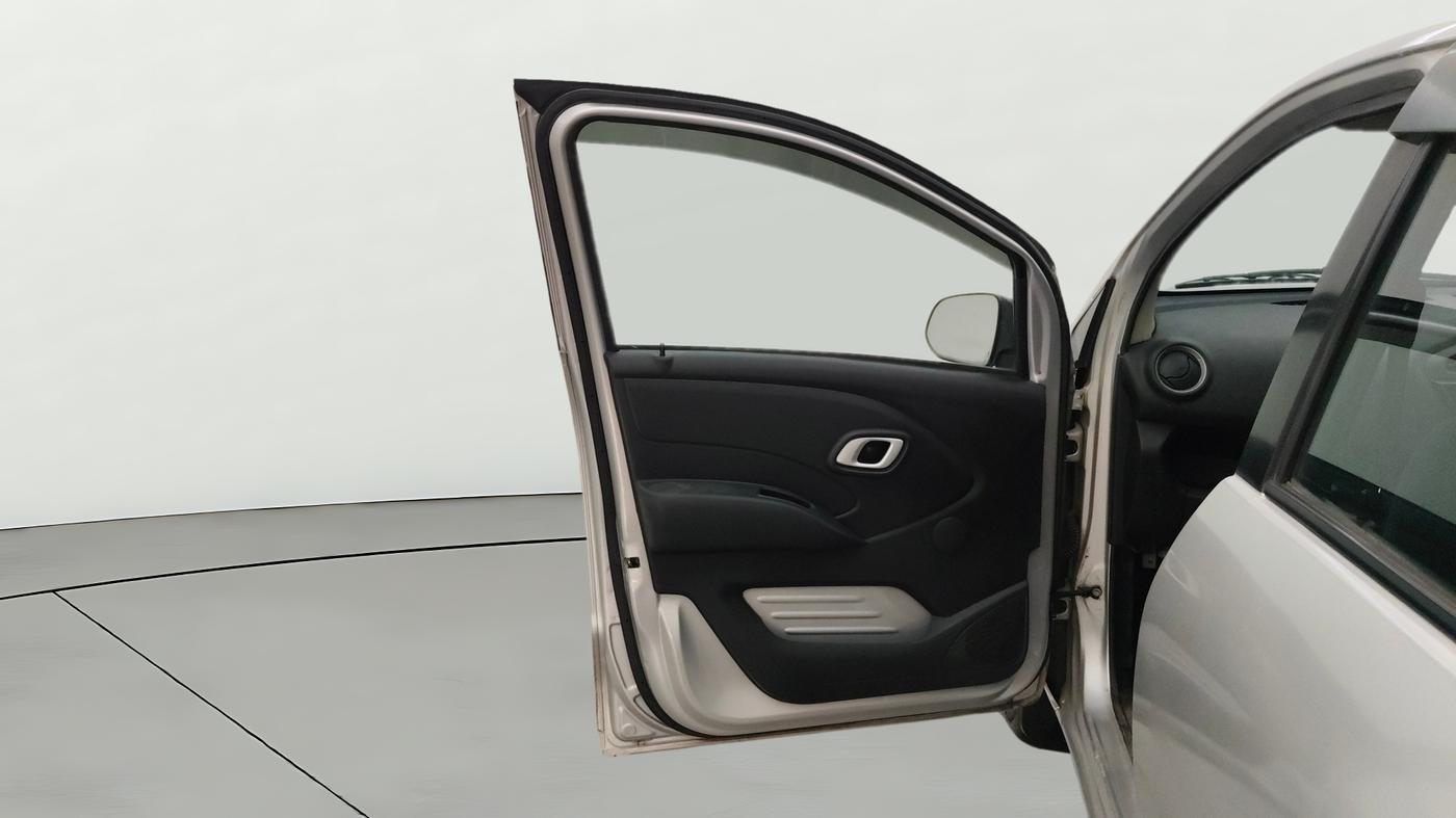 2018 Datsun Redi Go T (O), Petrol, Manual, 97,153 km, LHS Front Door