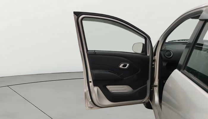 2018 Datsun Redi Go T (O), Petrol, Manual, 97,153 km, LHS Front Door