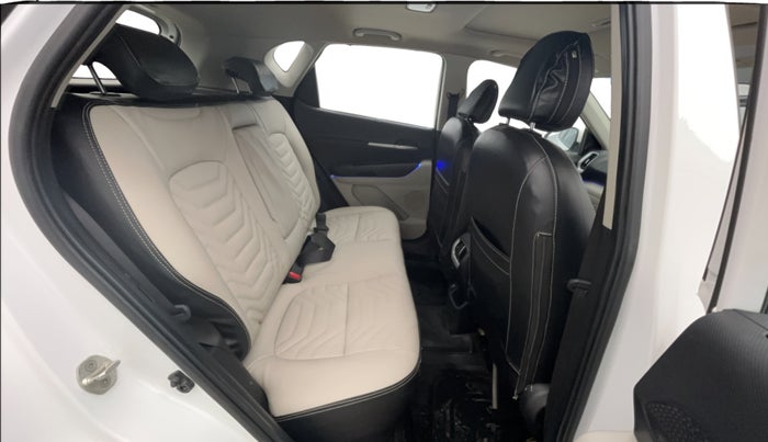 2021 KIA SONET HTX 1.0 IMT, Petrol, Manual, 27,014 km, Right Side Rear Door Cabin