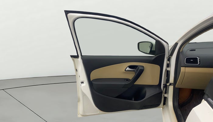 2017 Volkswagen Polo HIGHLINE1.2L, Petrol, Manual, 66,810 km, LHS Front Door