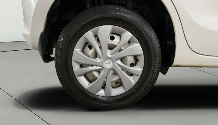 2020 Maruti Swift LXI, CNG, Manual, 62,690 km, Right Rear Wheel