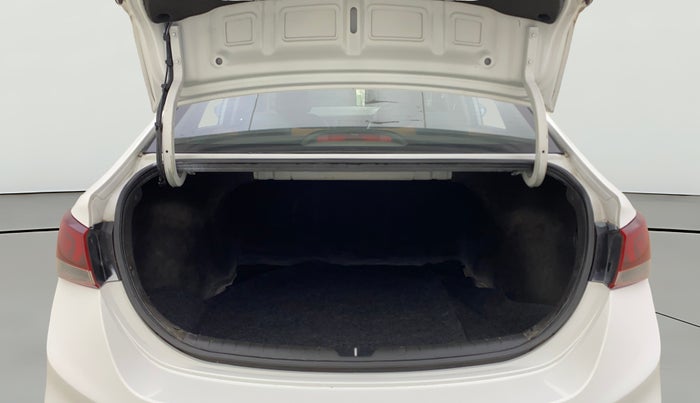 2019 Hyundai Verna 1.6 VTVT SX, Petrol, Manual, 76,503 km, Boot Open Zoomed View