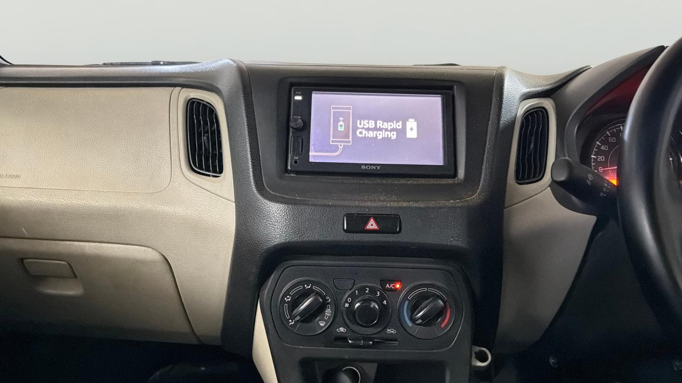 2022 Maruti New Wagon-R LXI CNG 1.0, CNG, Manual, 17,821 km, Air Conditioner