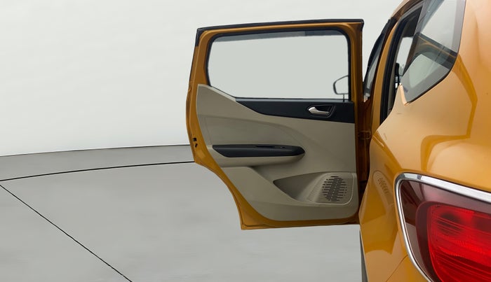 2022 Renault TRIBER RXZ AMT, Petrol, Automatic, 8,177 km, LHS Rear Door